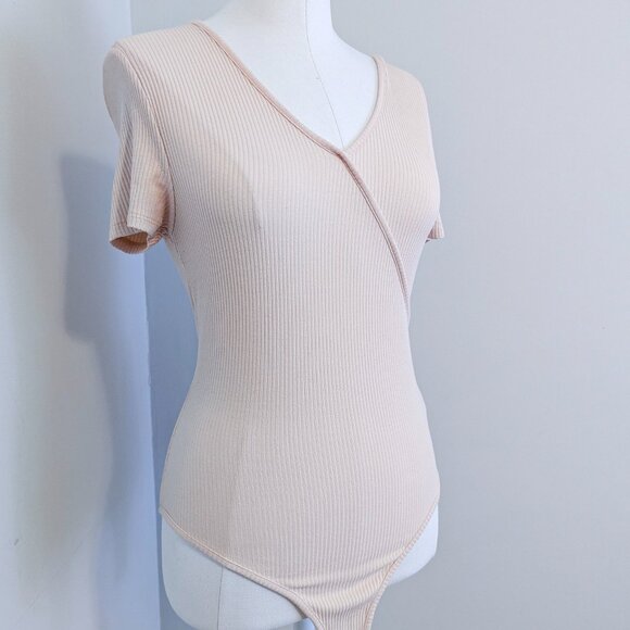 Dusty Pastel Pink Bodysuit Womens Ribbed T-Shirt V-Neck Bodycon Spring Size M - Picture 6 of 7